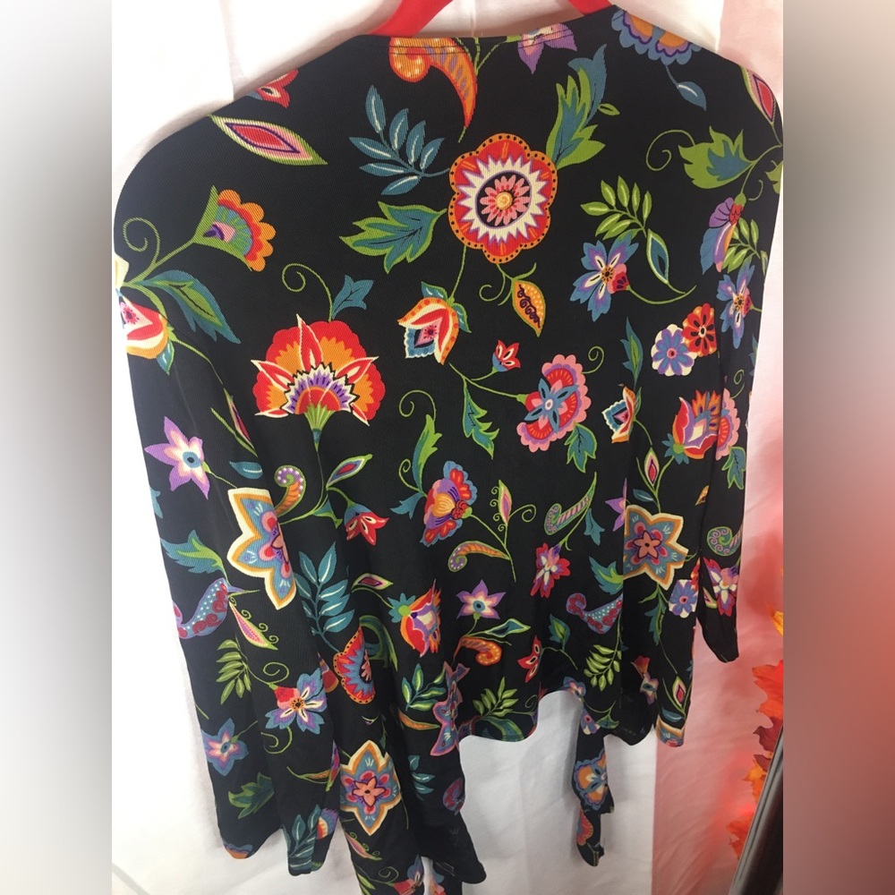 Choices | Women’s Black/Colorful Print Tie Front Blouse Top - Picture 10 of 12